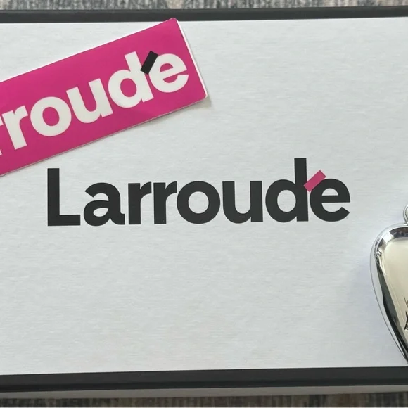 **NIB** Larroude Milan Flat Sandal In Beige Raffia - Picture 11 of 14